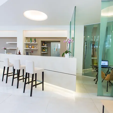 Le Axidie Hotel 4*